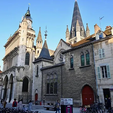 Apartment Le Moutardier : Chaleureux T2 Au Coeur De Dijon